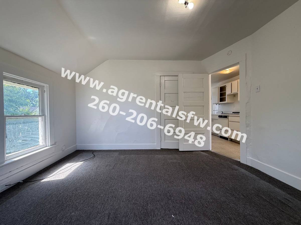 Apartment for rent at 412 Nussbaum Ave, Fort Wayne, IN 46805