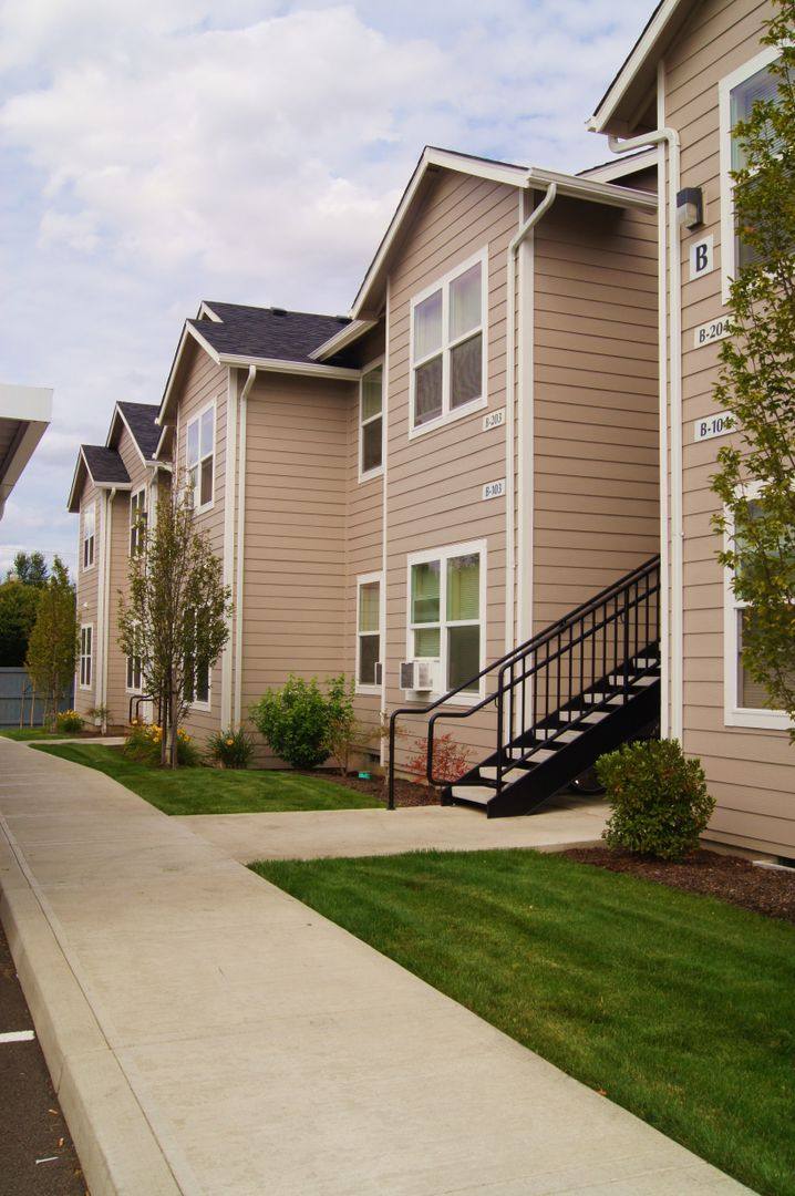 Apartment for rent at 2275 SW Barbara St, McMinnville, OR 97128