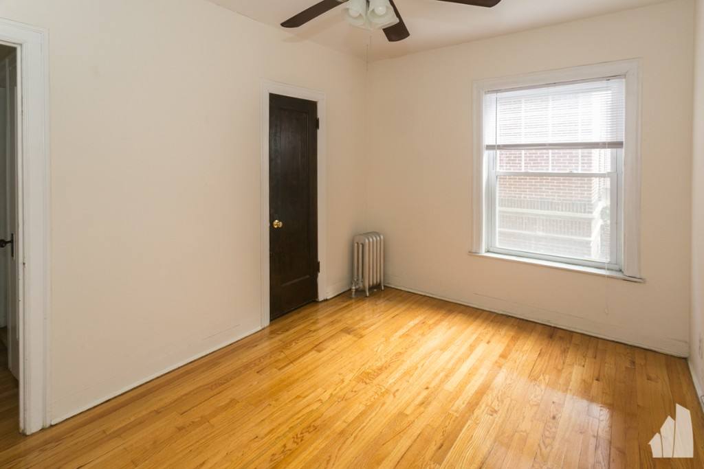 Apartment for rent at 5208 N Damen Ave #2, Chicago, IL 60625