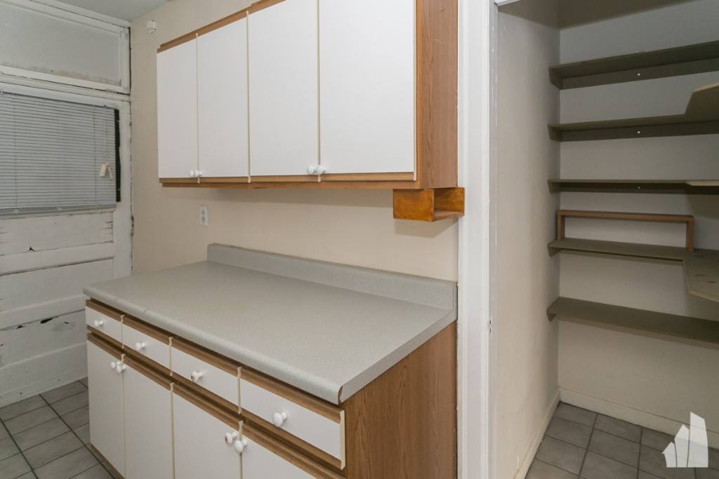 Apartment for rent at 5208 N Damen Ave #2, Chicago, IL 60625