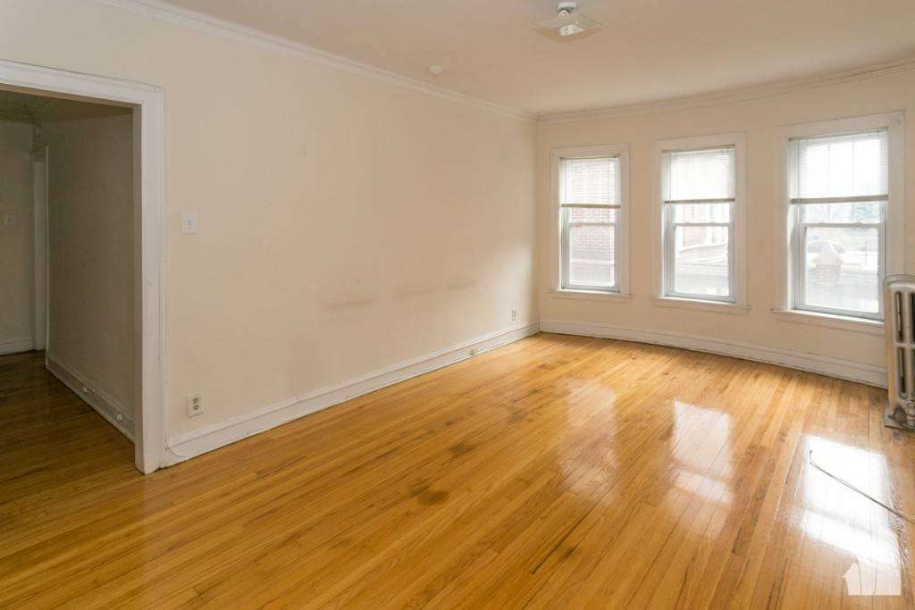 Apartment for rent at 5208 N Damen Ave #2, Chicago, IL 60625