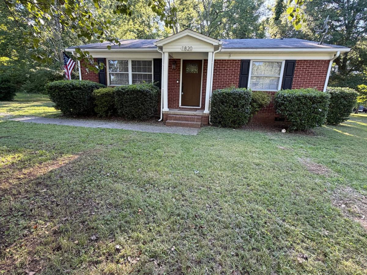 House for rent at 1820 Gum Branch Rd, Charlotte, NC 28214