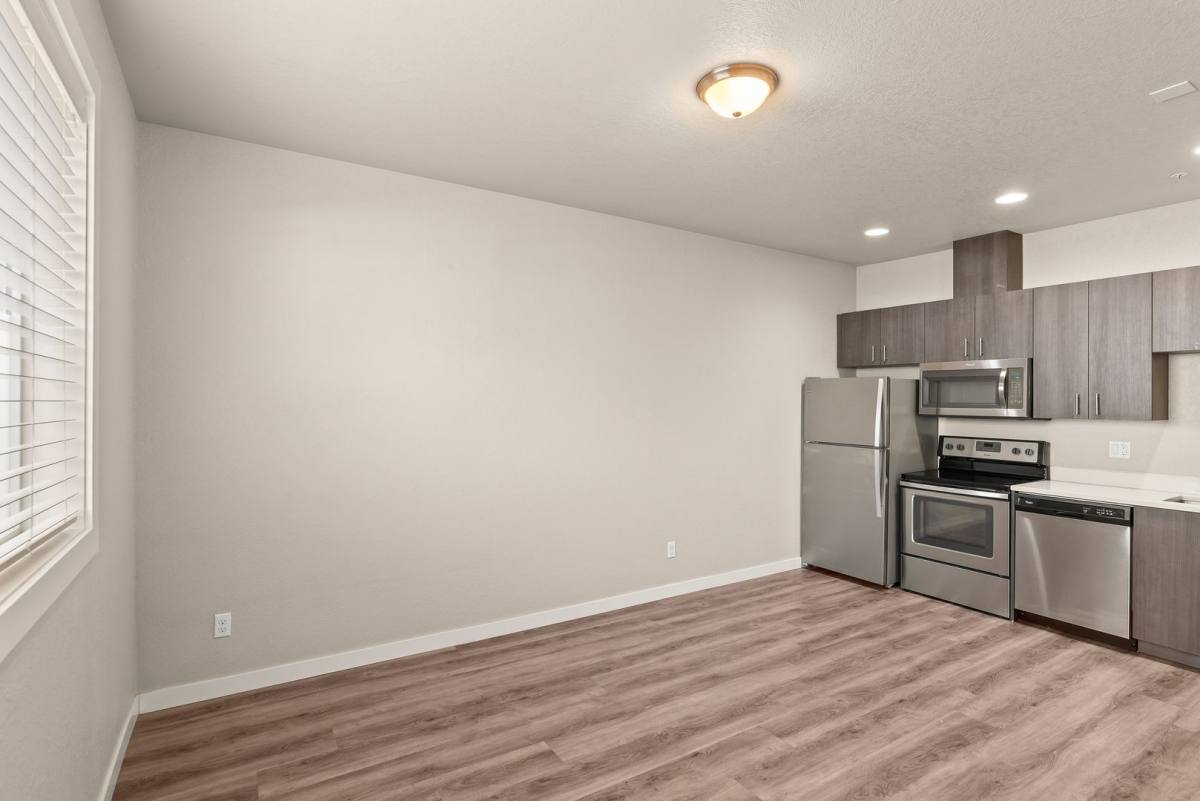 Apartment for rent at 7625 SE Milwaukie Ave, Portland, OR 97202