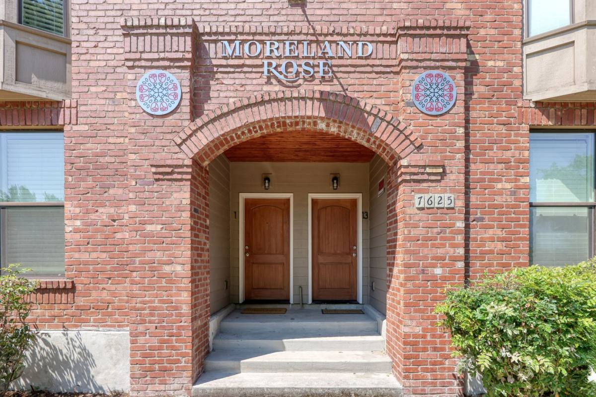 Apartment for rent at 7625 SE Milwaukie Ave, Portland, OR 97202
