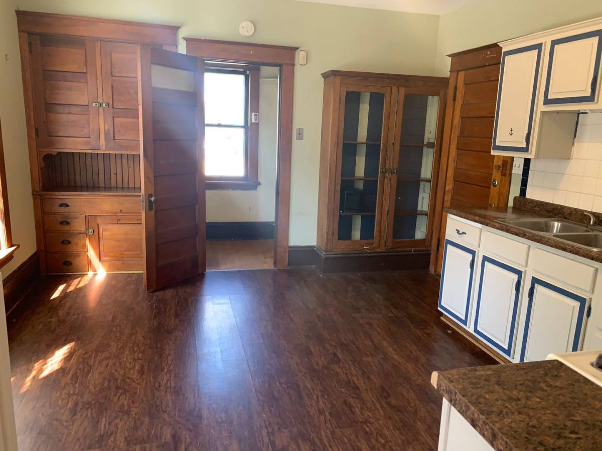 Apartment for rent at 1820 3rd Ave N, Minneapolis, MN 55405
