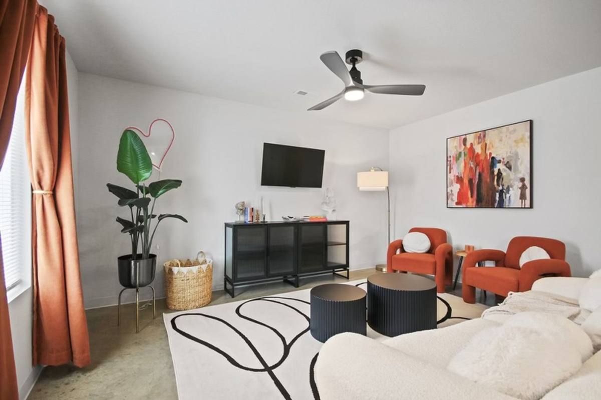 Apartment for rent at 208 Third Ave, Columbia, MO 65203