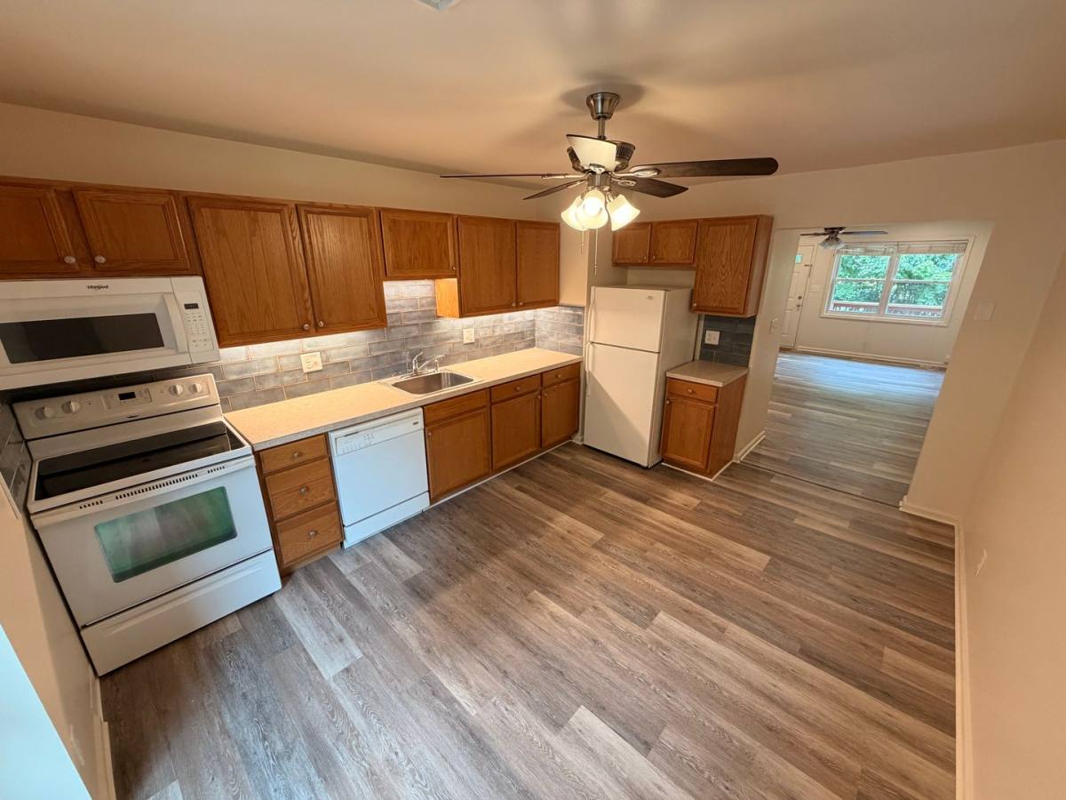 Apartment for rent at 83C Valley Rd, Lancaster, PA 17601
