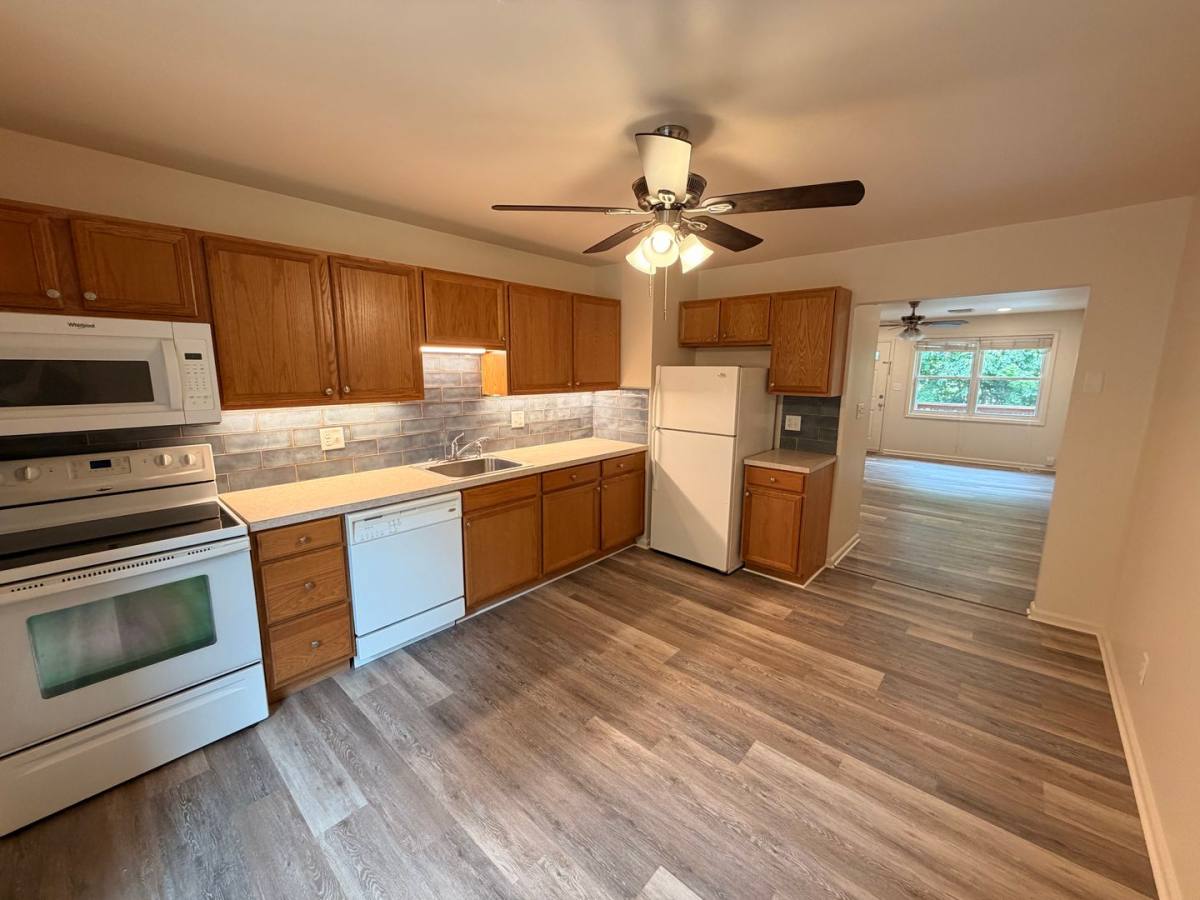 Apartment for rent at 83C Valley Rd, Lancaster, PA 17601