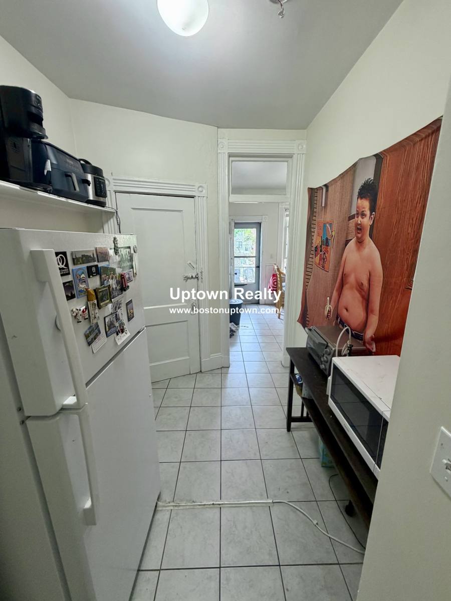 Apartment for rent at 79 Glenville #3, Allston, MA 02134