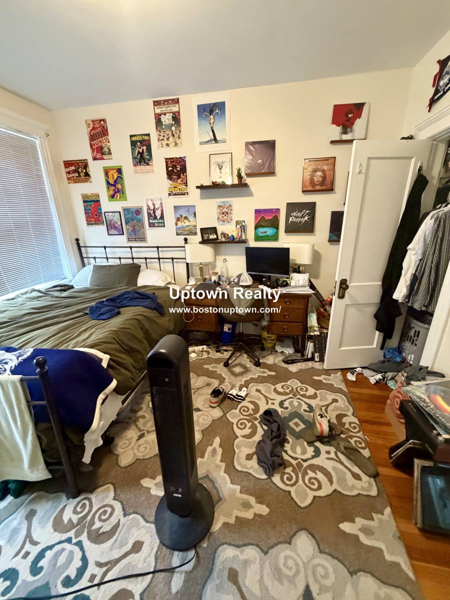 Apartment for rent at 79 Glenville #3, Allston, MA 02134