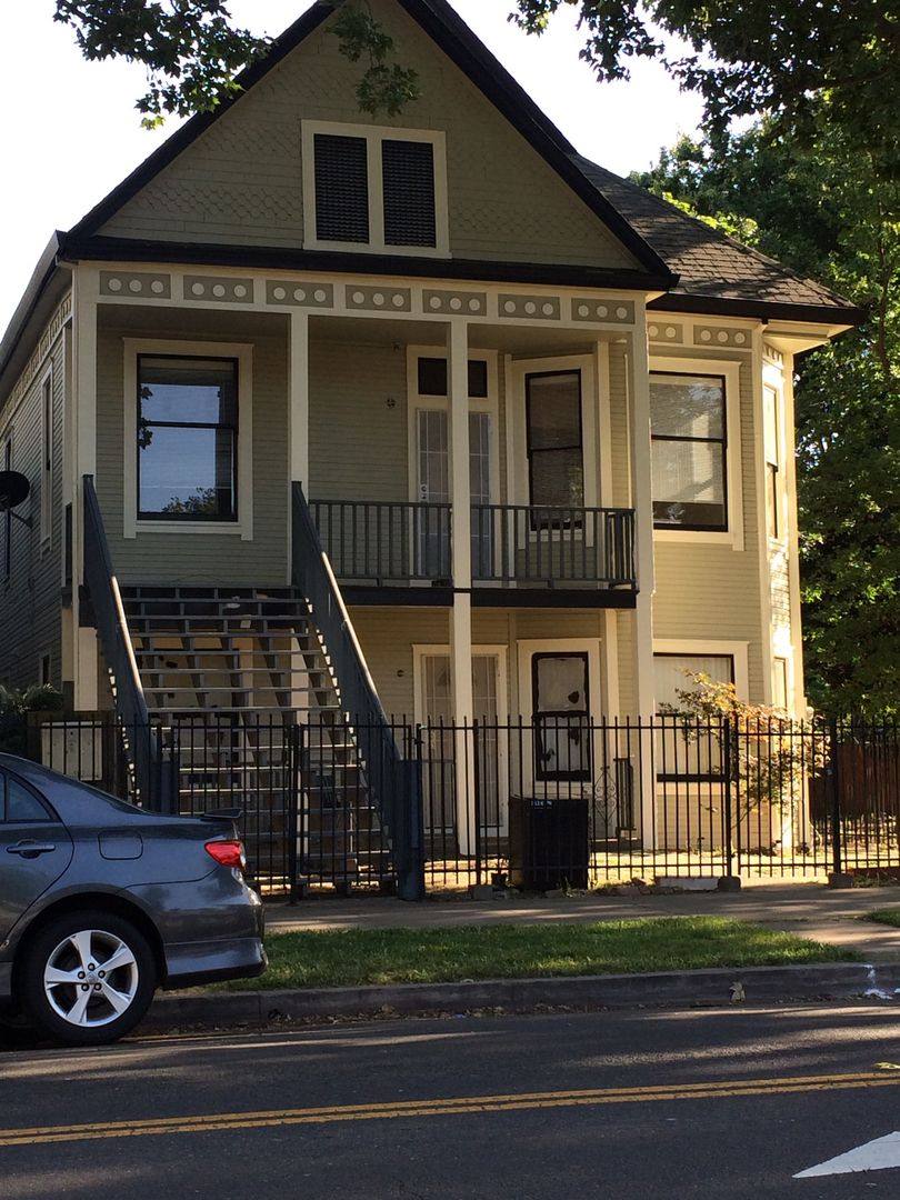 Apartment for rent at 1504 E St, Sacramento, CA 95814