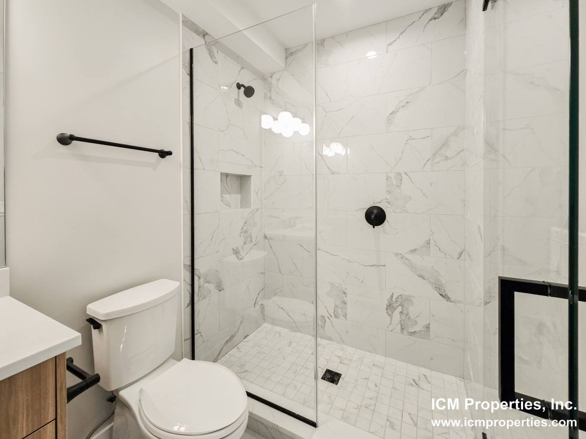 Apartment for rent at 2237 N Bissell St #2239-1N Fp, Chicago, IL 60614