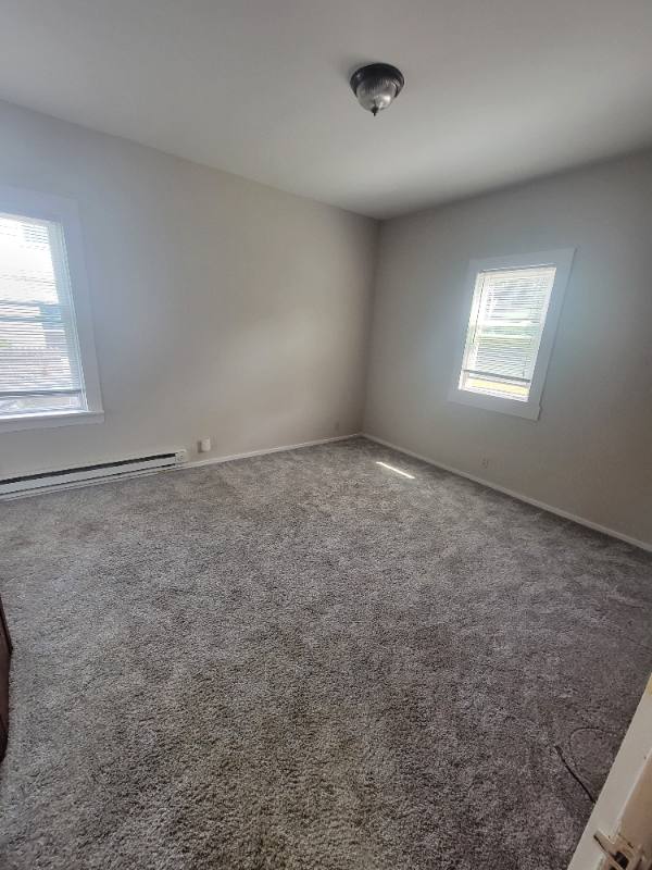 Apartment for rent at 1102 W 8th St #1R, Erie, PA 16502
