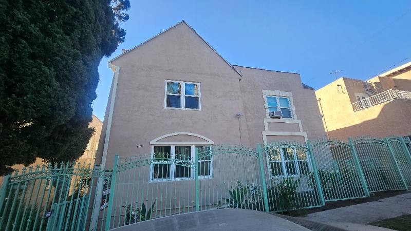 Apartment for rent at 431 Normandie Place #2, Los Angeles, CA 90004