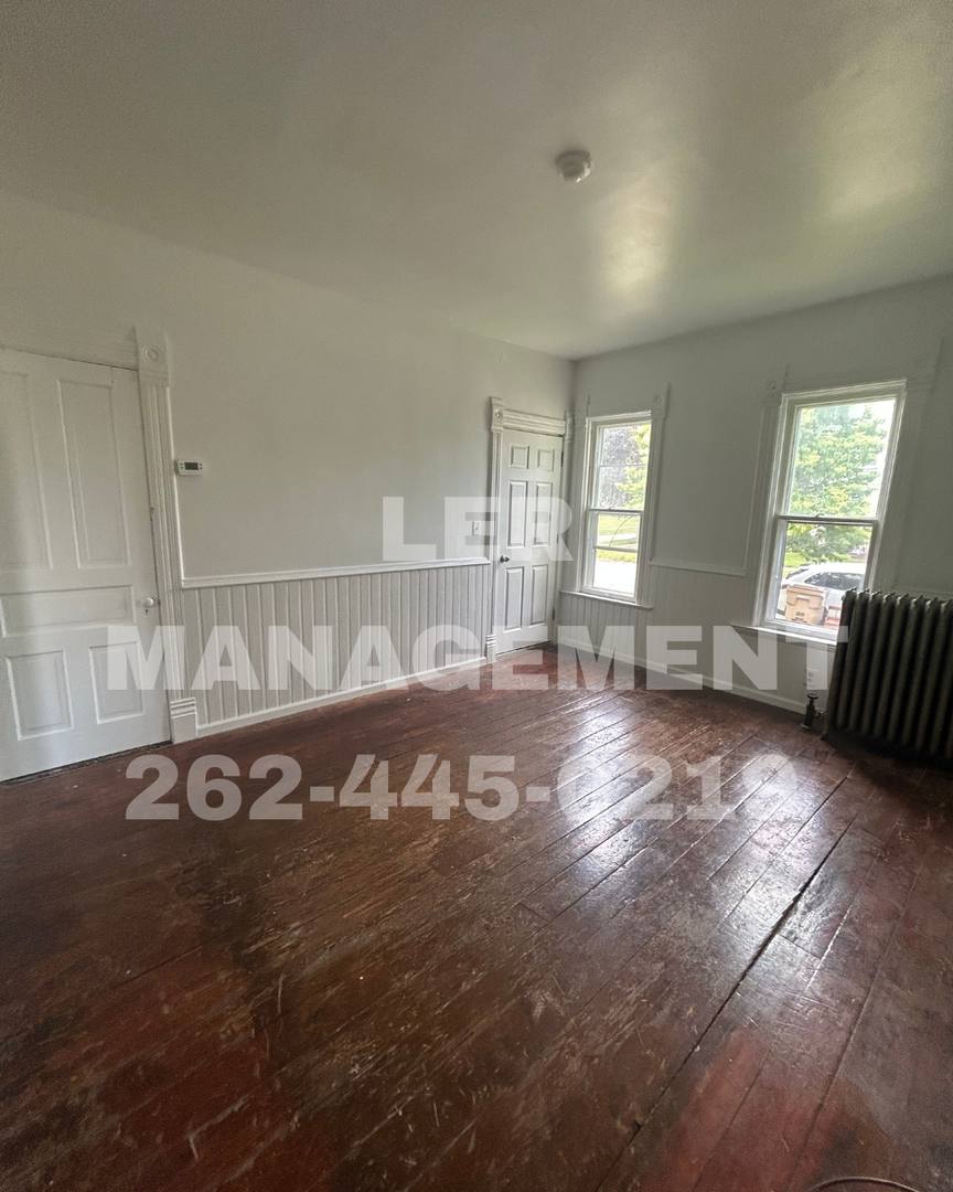 Apartment for rent at 920 62nd St, Kenosha, WI 53143