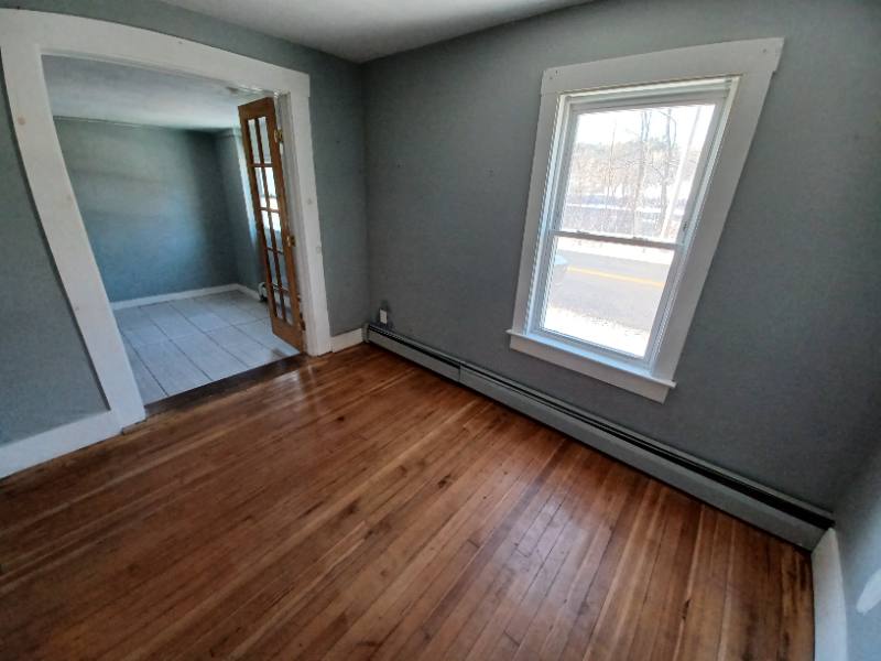 Apartment for rent at 440 Lincoln St #1, Lewiston, ME 04240