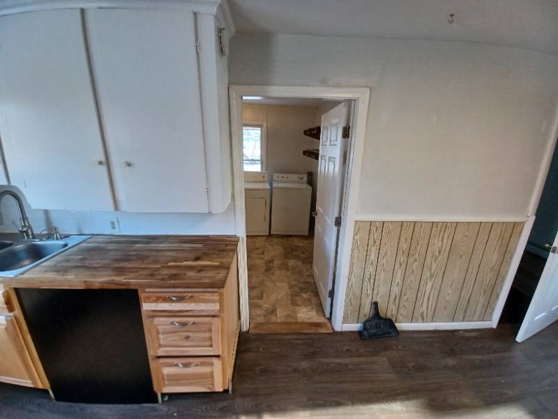 Apartment for rent at 440 Lincoln St #1, Lewiston, ME 04240
