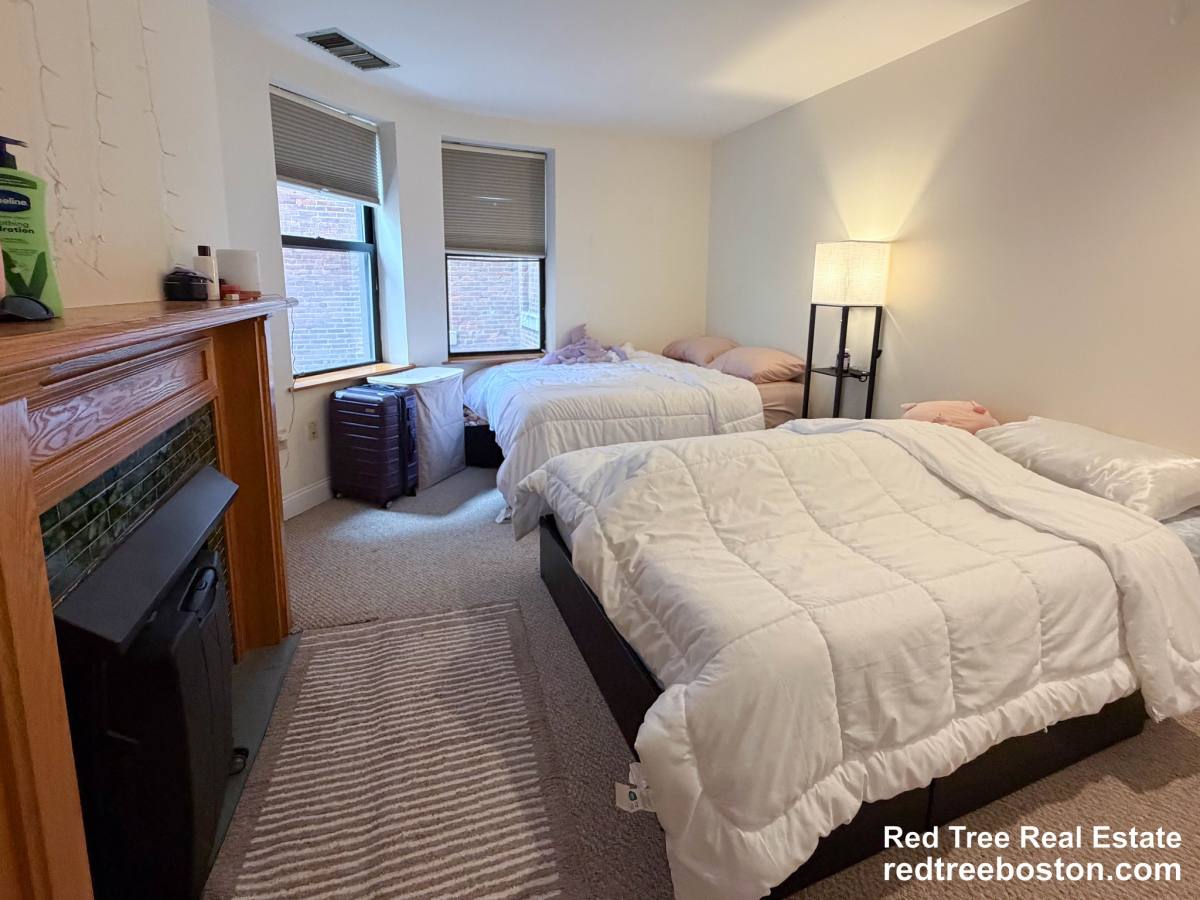Condo for rent at 84 Gainsborough St #106W, Boston, MA 02115