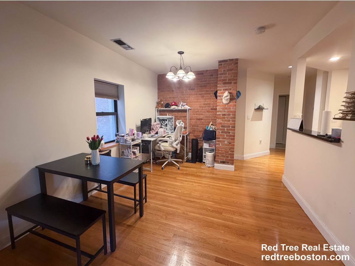 Condo for rent at 84 Gainsborough St #106W, Boston, MA 02115