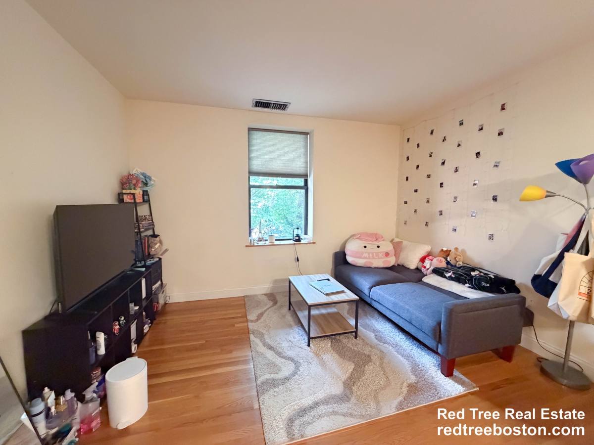 Condo for rent at 84 Gainsborough St #106W, Boston, MA 02115