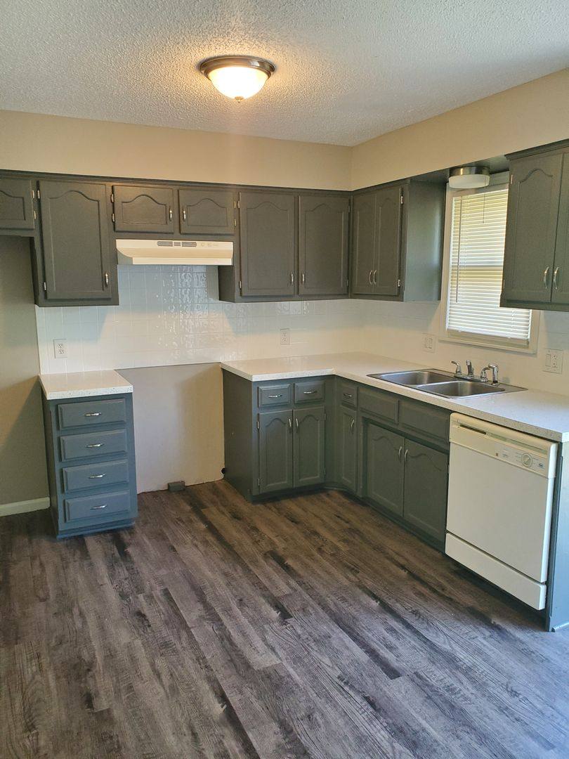 Apartment for rent at 7013-7015 Orchard, Liberty, MO 64068