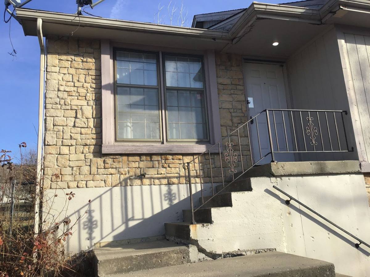 Apartment for rent at 7013-7015 Orchard, Liberty, MO 64068