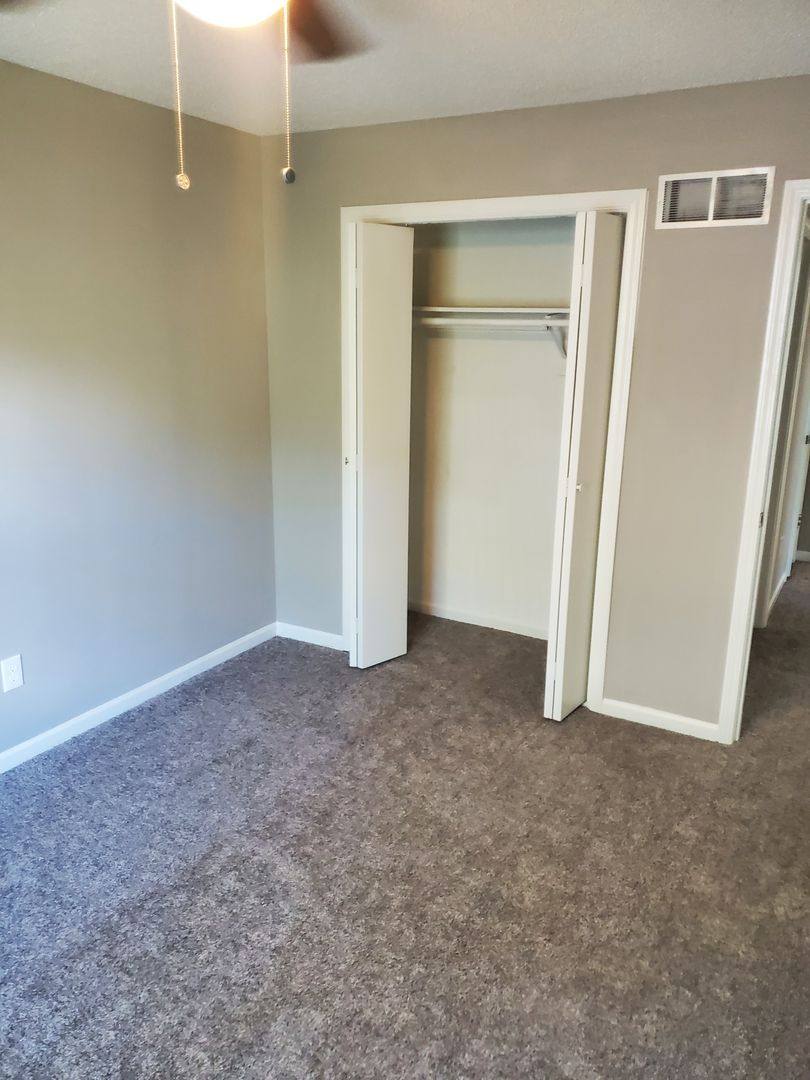 Apartment for rent at 7013-7015 Orchard, Liberty, MO 64068