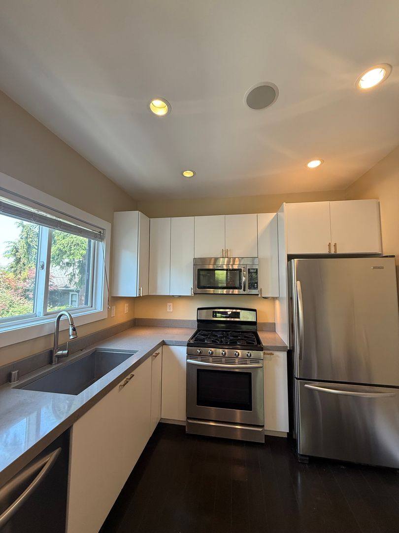 House for rent at 62 W Etruria St, Seattle, WA 98119