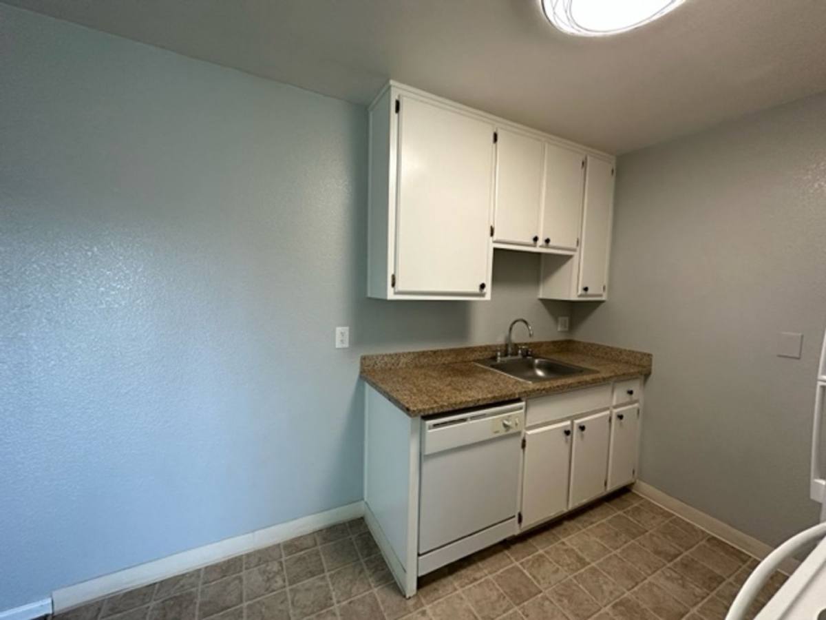 Apartment for rent at 29536 Dixon St, Hayward, CA 94544