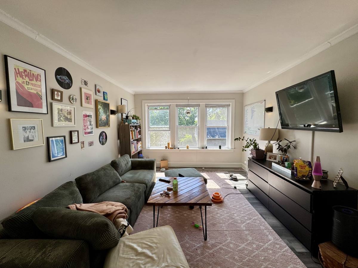 Apartment for rent at 5319 N Hoyne #3F, Chicago, IL 60625