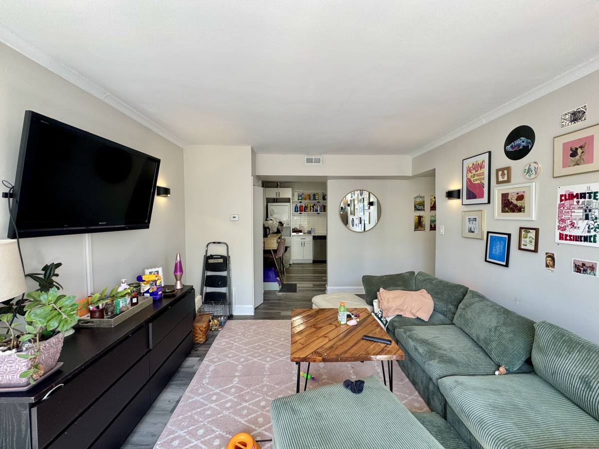 Apartment for rent at 5319 N Hoyne #3F, Chicago, IL 60625