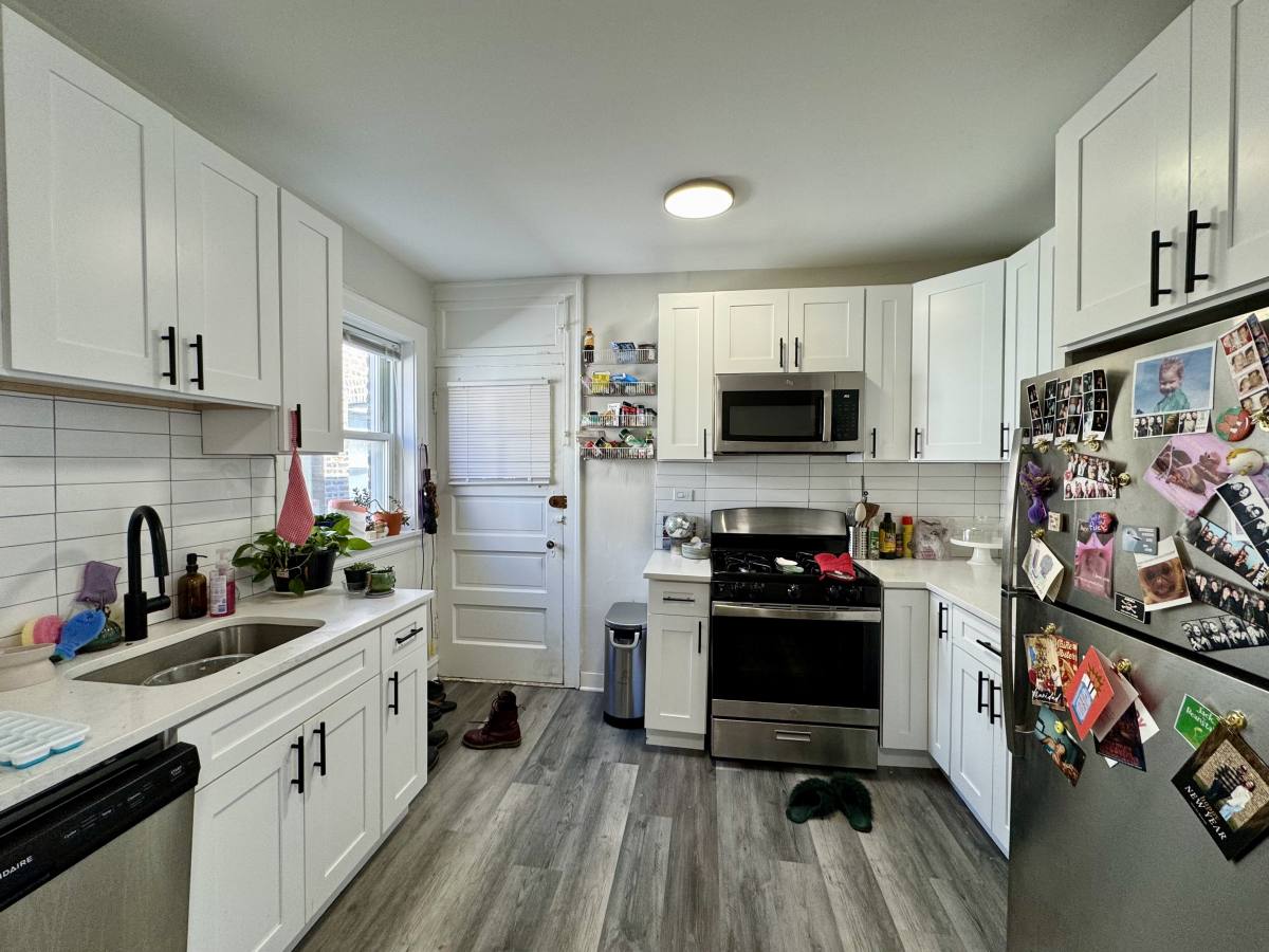 Apartment for rent at 5319 N Hoyne #3F, Chicago, IL 60625