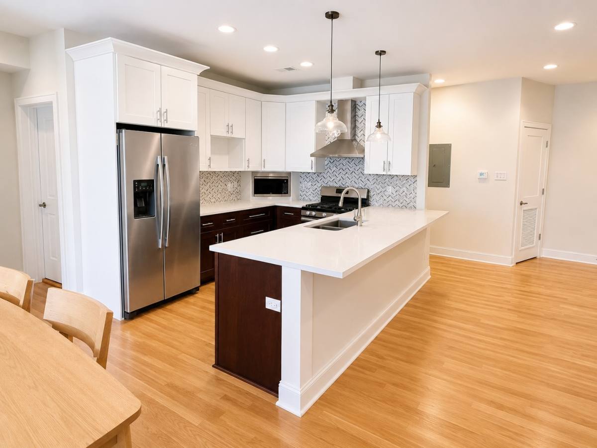 Apartment for rent at 3203 N Ridgeway Ave #3C, Chicago, IL 60618