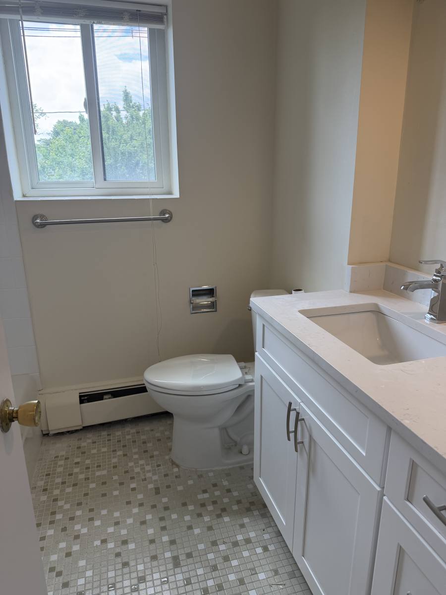 Apartment for rent at 52 Main St #3A, Stoneham, MA 02180