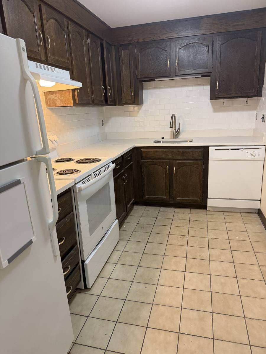 Apartment for rent at 52 Main St #3A, Stoneham, MA 02180