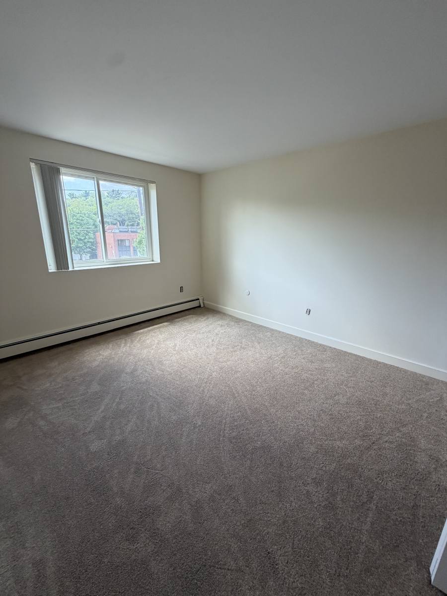 Apartment for rent at 52 Main St #3A, Stoneham, MA 02180