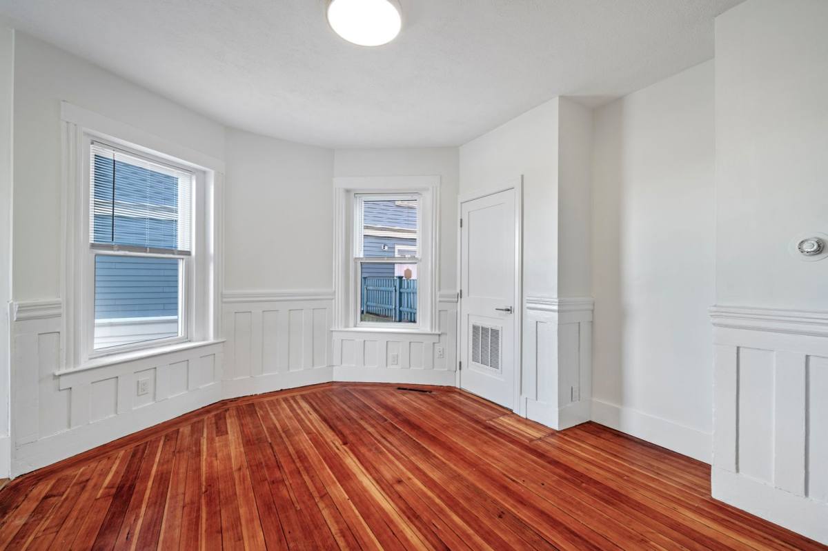 Apartment for rent at 305-307 Medford St, Somerville, MA 02143