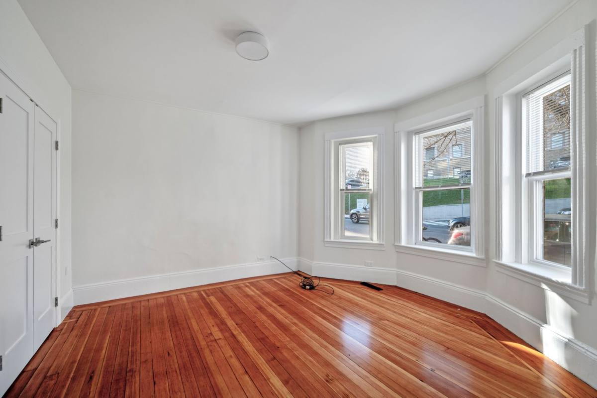 Apartment for rent at 305-307 Medford St, Somerville, MA 02143
