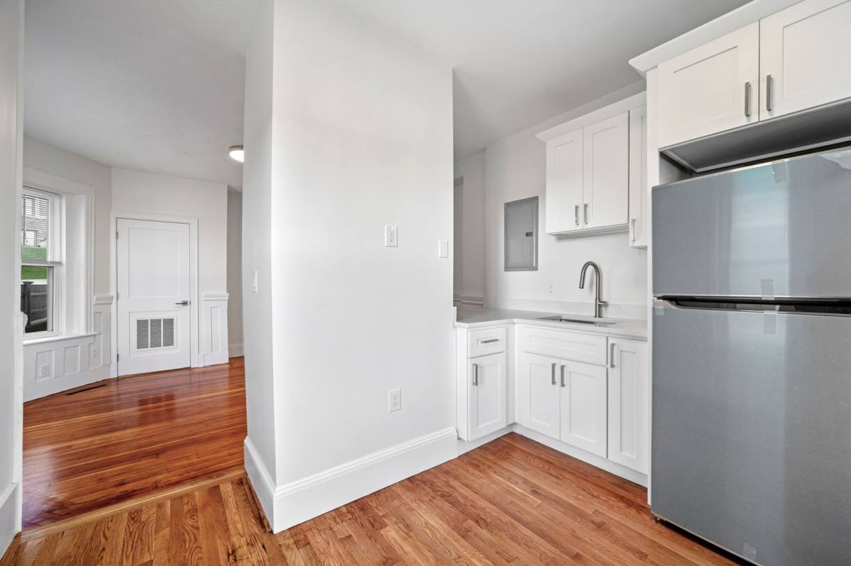 Apartment for rent at 305-307 Medford St, Somerville, MA 02143