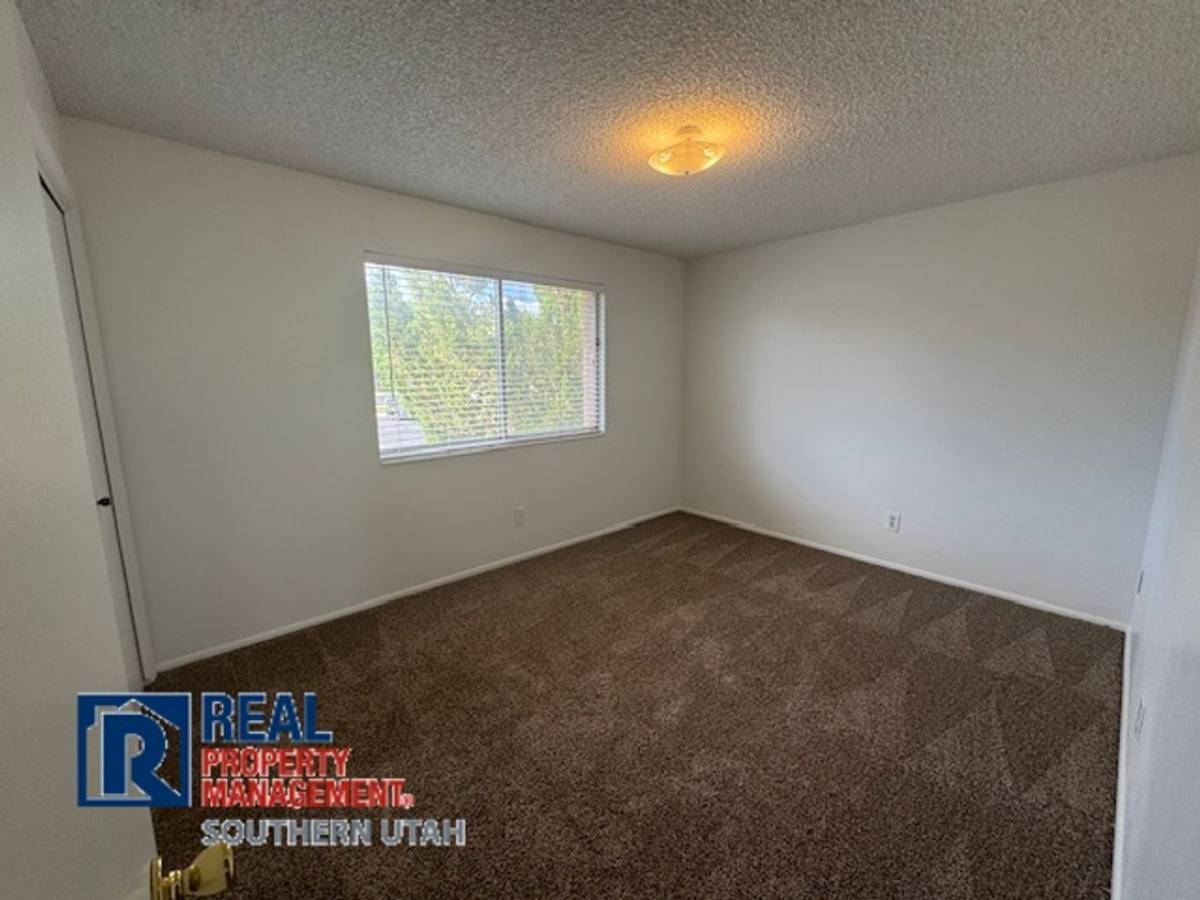 Townhouse for rent at 1727 W 950 N, Saint George, UT 84770
