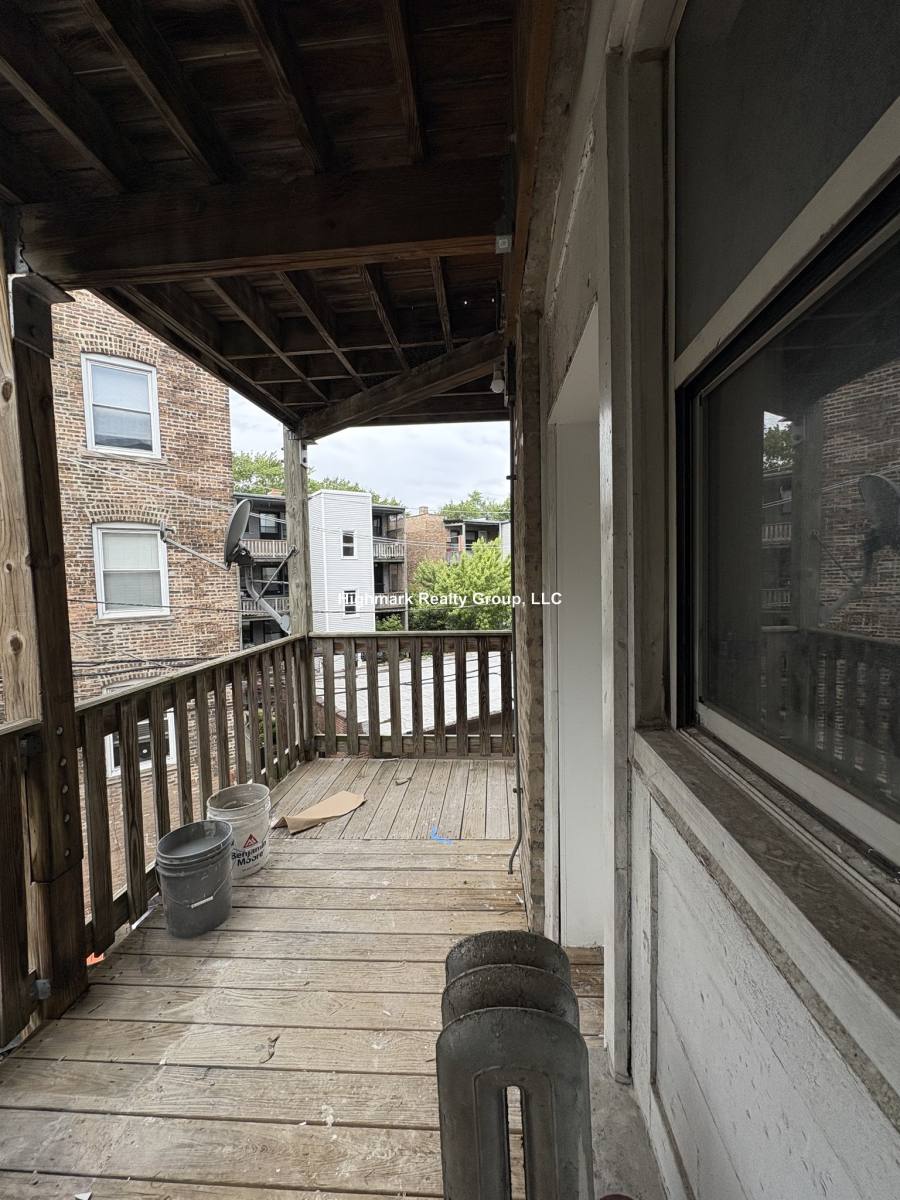 Apartment for rent at 5662 N Ridge Ave #4, Chicago, IL 60660