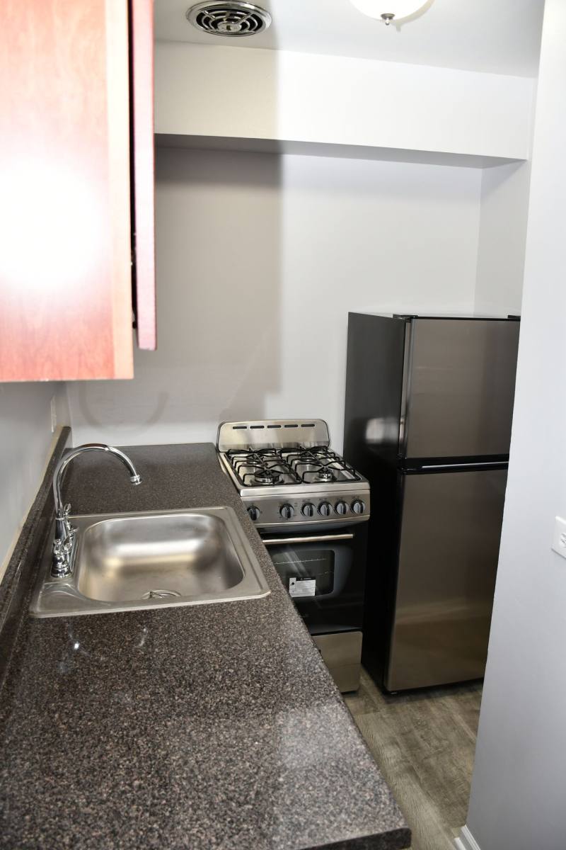 Apartment for rent at 1040 W Hollywood #320, Chicago, IL 60660