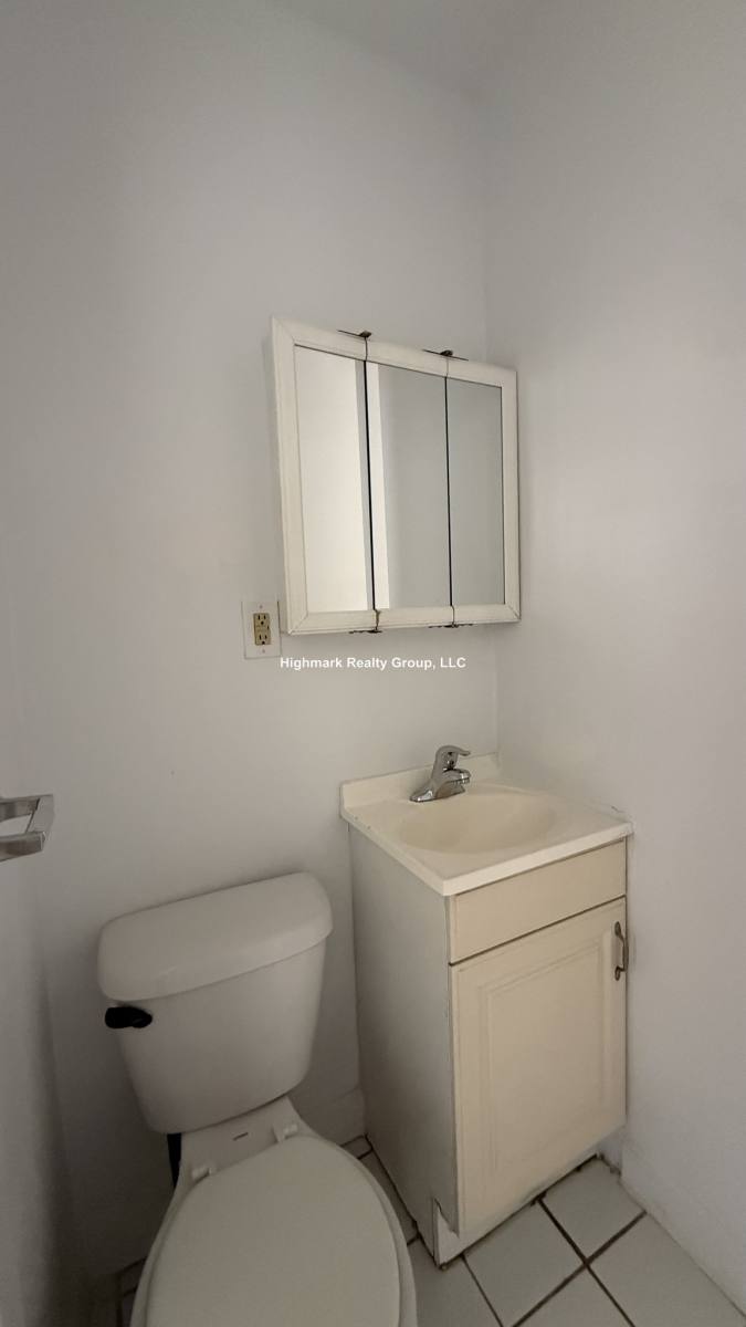 Apartment for rent at 2342 W Touhy #3AB, Chicago, IL 60645