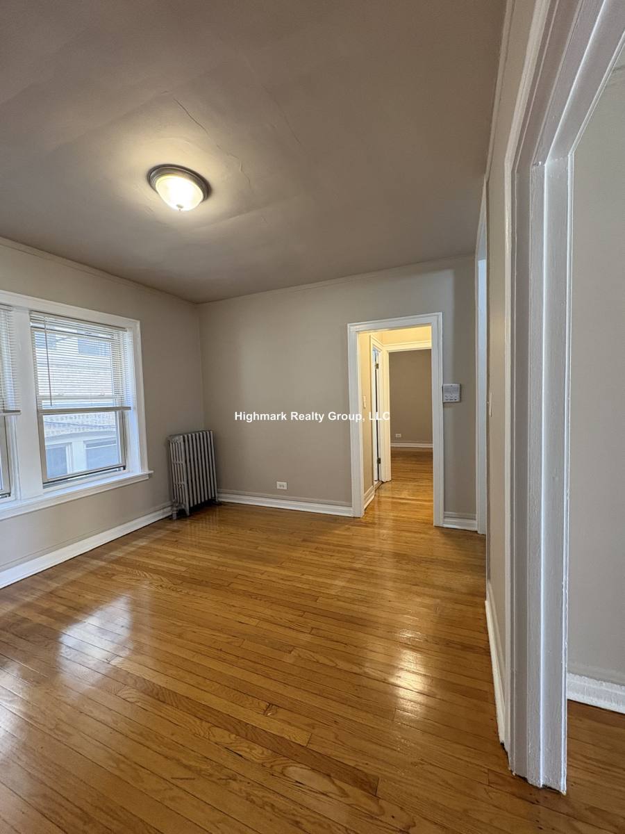 Apartment for rent at 4259 W Addison St #4, Chicago, IL 60641