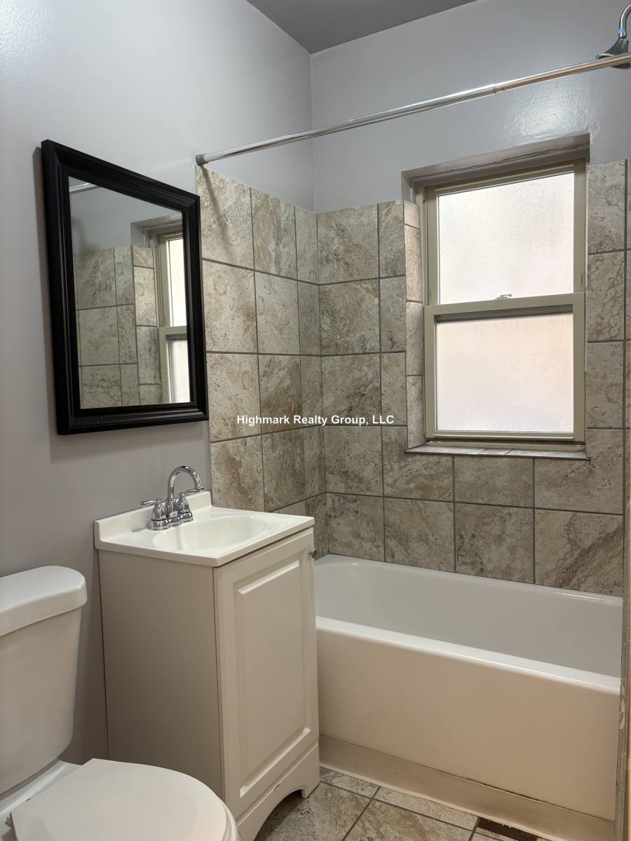 Apartment for rent at 4259 W Addison St #4, Chicago, IL 60641