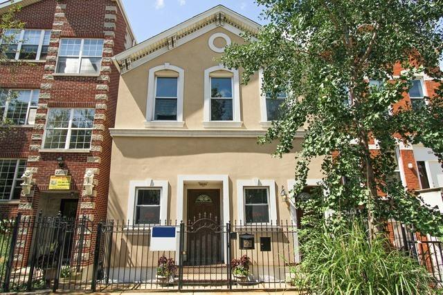 Apartment for rent at 1252 N Greenview Ave #1, Chicago, IL 60642