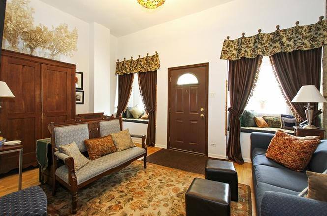 Apartment for rent at 1252 N Greenview Ave #1, Chicago, IL 60642