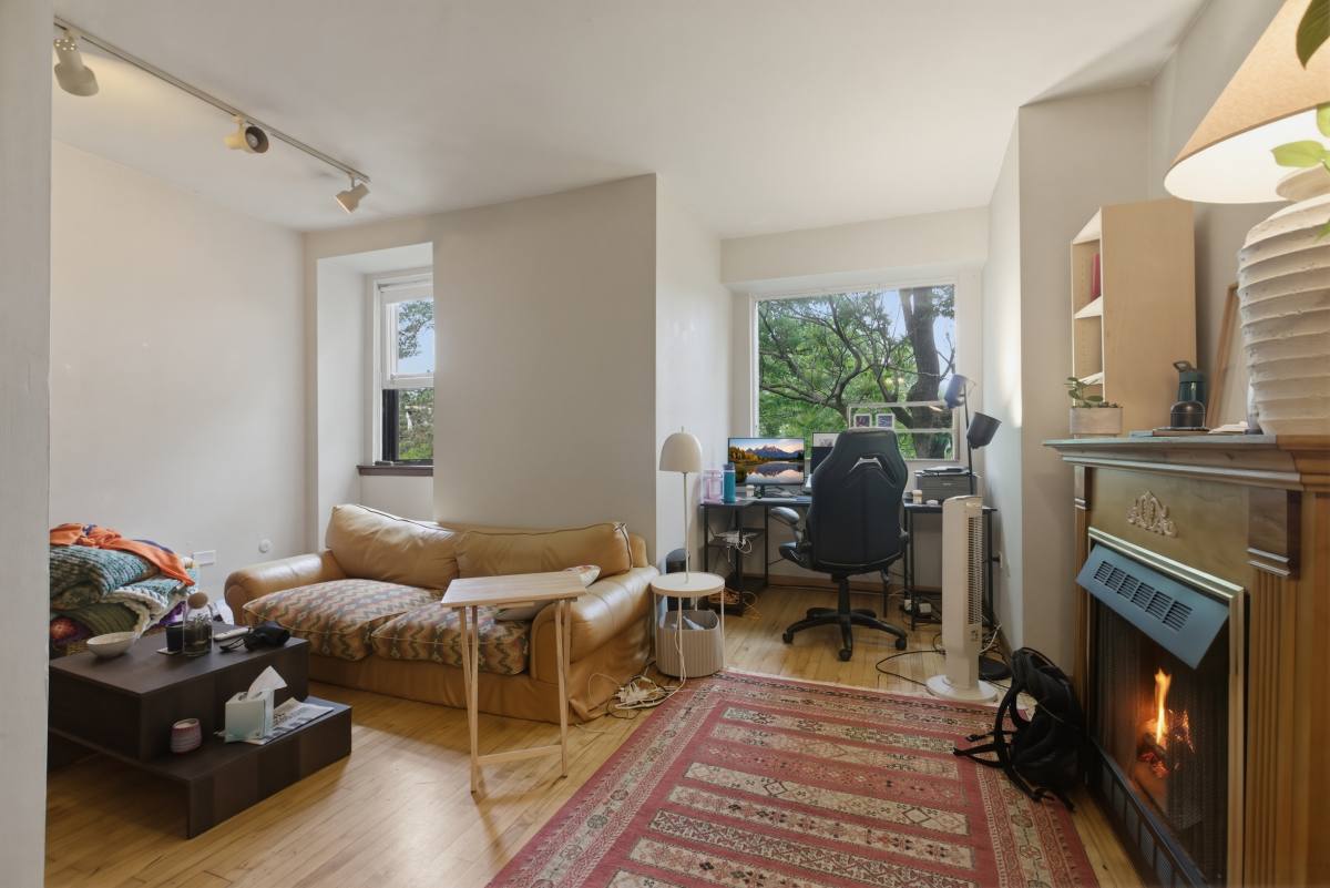 Apartment for rent at 1931 W Evergreen Ave #3, Chicago, IL 60622
