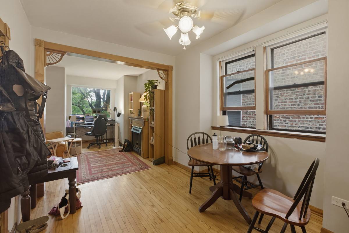 Apartment for rent at 1931 W Evergreen Ave #3, Chicago, IL 60622