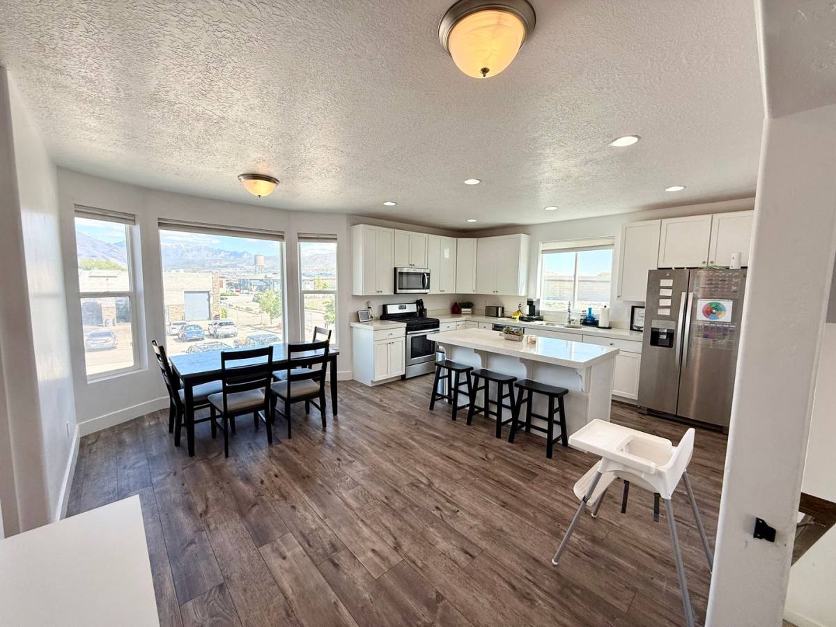 Townhouse for rent at 1780 W Torlundy, Riverton, UT 84065